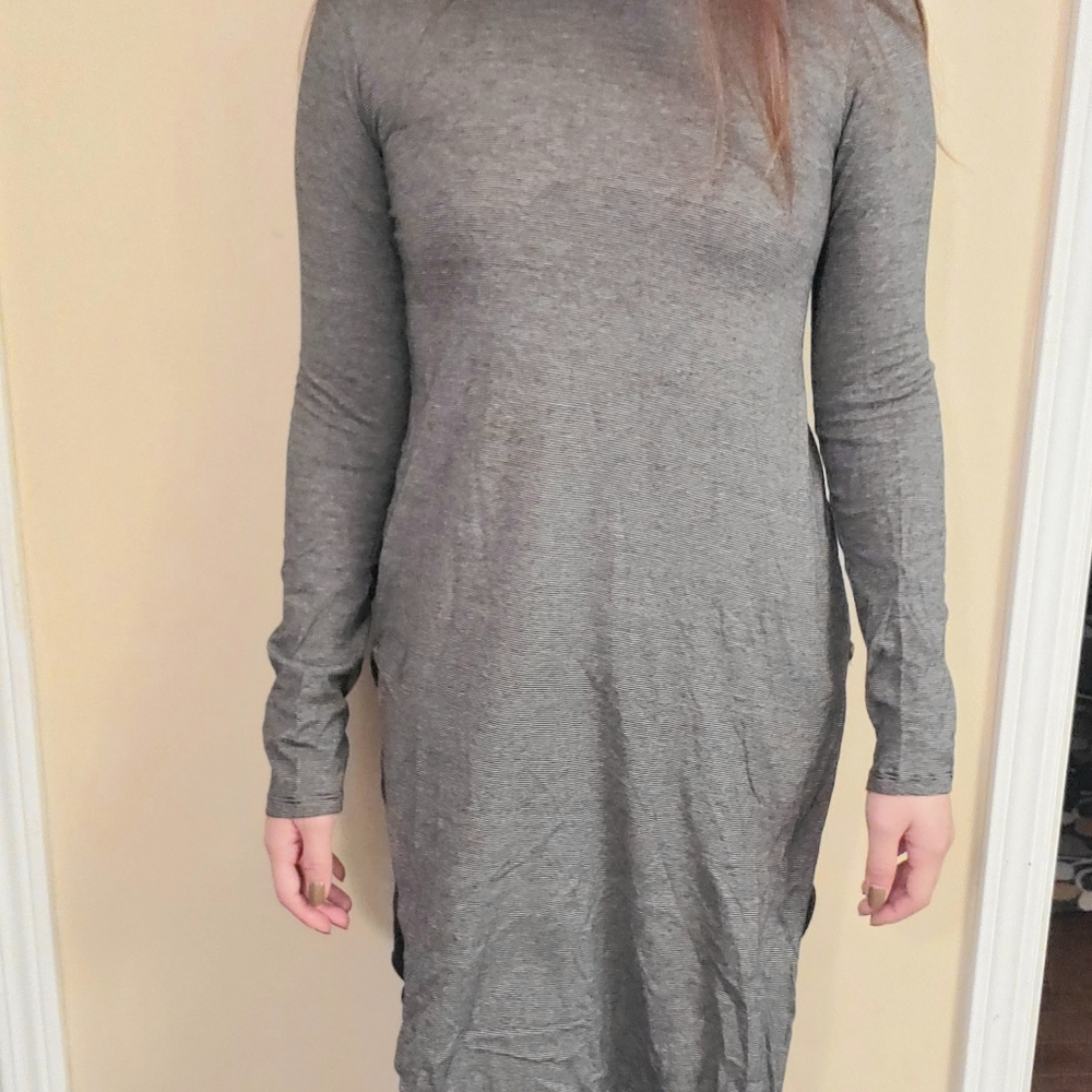 ZARA MID LENGTH LONG SLEEVE TUNIC TOP